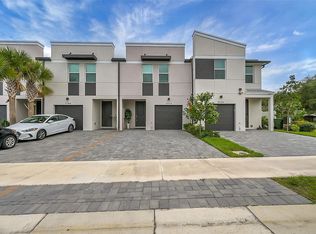 3570 San Bernardino Way, Palm Springs, FL 33461