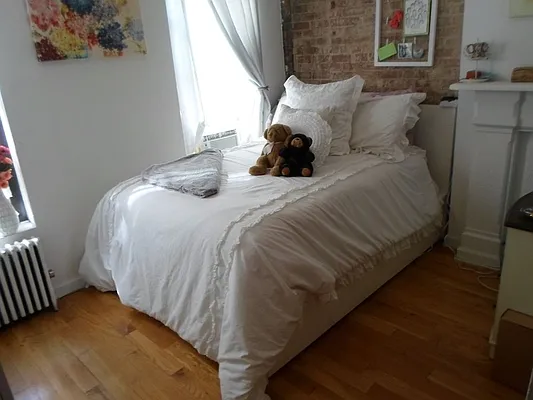 Rented by REAL New York | media 16