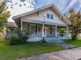 201 W 9th St, Bonham, TX 75418