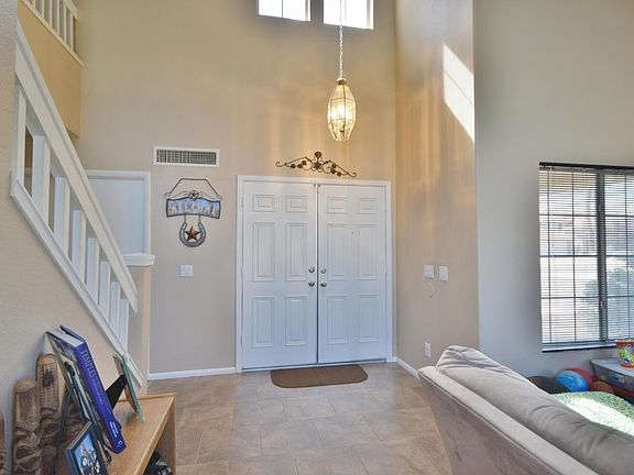 2nd image of 1004 W Juanita Ave