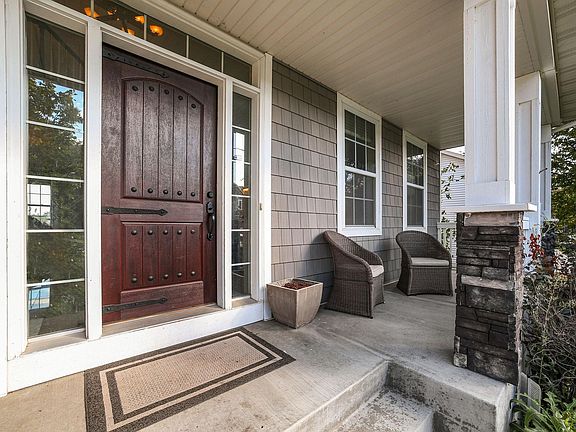 4th image of 11569 Arnold Palmer Dr NE