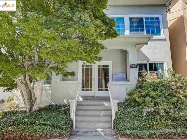 562 29th St, Oakland, CA 94609