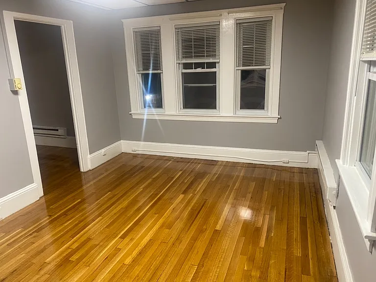 56 High St — Photo 2