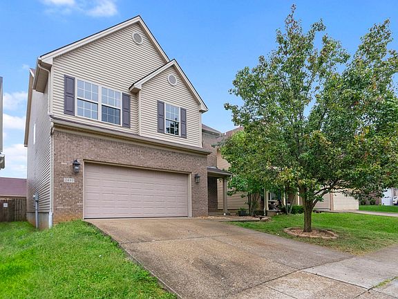 3rd image of 2493 Crescenzio Way