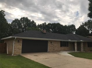 2105 Hudson St, Springdale, AR 72762