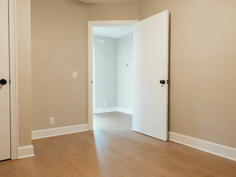332 Guilford St — Photo 22