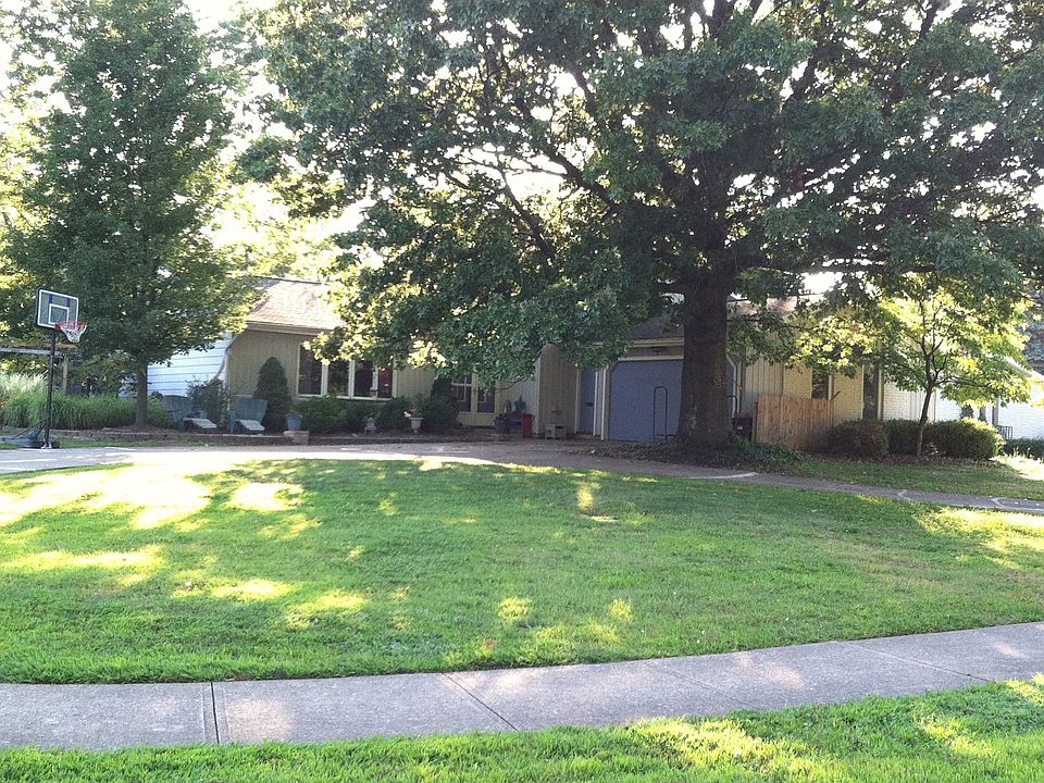 1st image of 26755 Gershwin Dr