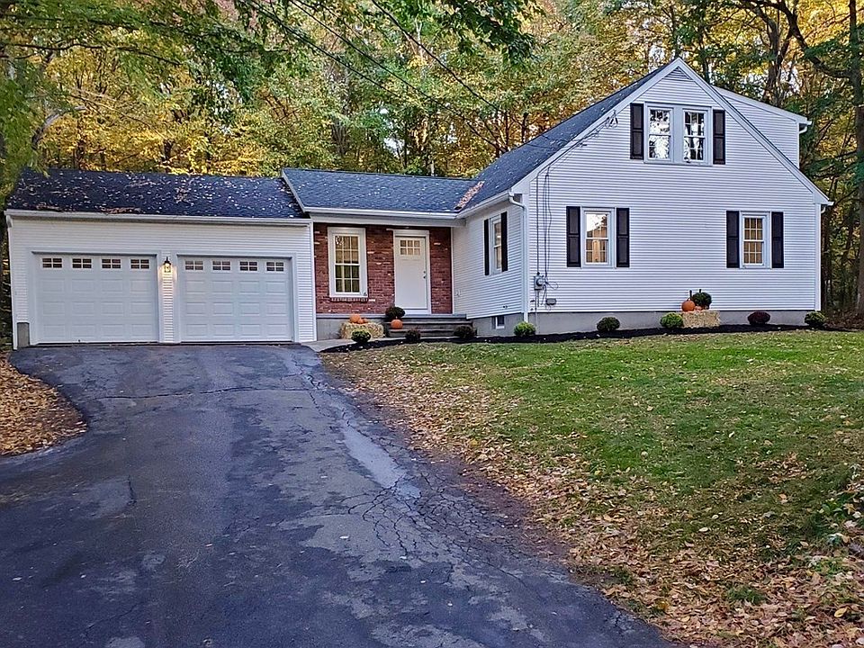 1st image of 6 Hilltop Dr