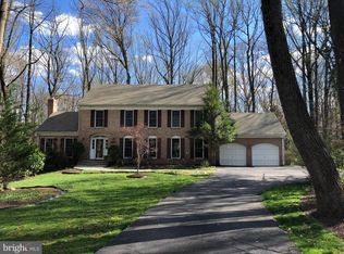 10601 Canterberry Rd, Fairfax Station, VA 22039