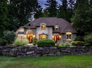 458 Brush Creek Rd, Fairview, NC 28730