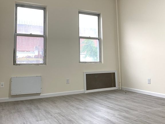 4th image of 8611 18th Ave #1