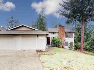 9515 163rd Pl NE, Redmond, WA 98052