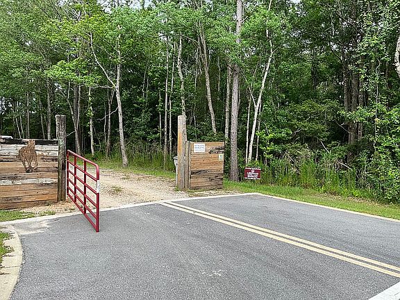 Private 25 acre estate.