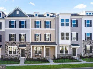 43733 Hay Rd, Ashburn, VA 20147