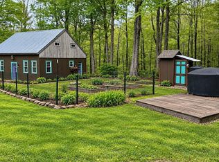 13 & 14 Bow St, Plainfield, MA 01070