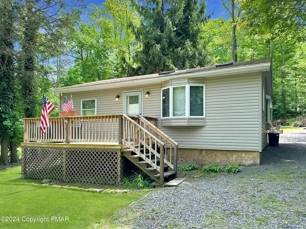 120 Al Wa Da Cir, Greentown, PA 18426