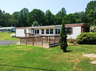 69 Five Points Rd, Mertztown, PA 19539