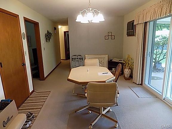 3rd image of 415 Southbrook Dr
