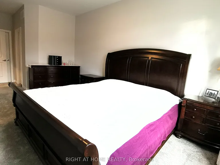 321 Lysander Pl — Photo 21