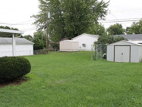 3rd image of 860 Spartan Ave