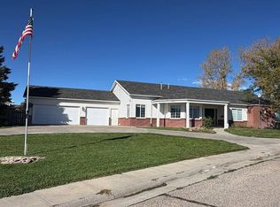 931 Park Ave, Lusk, WY 82225