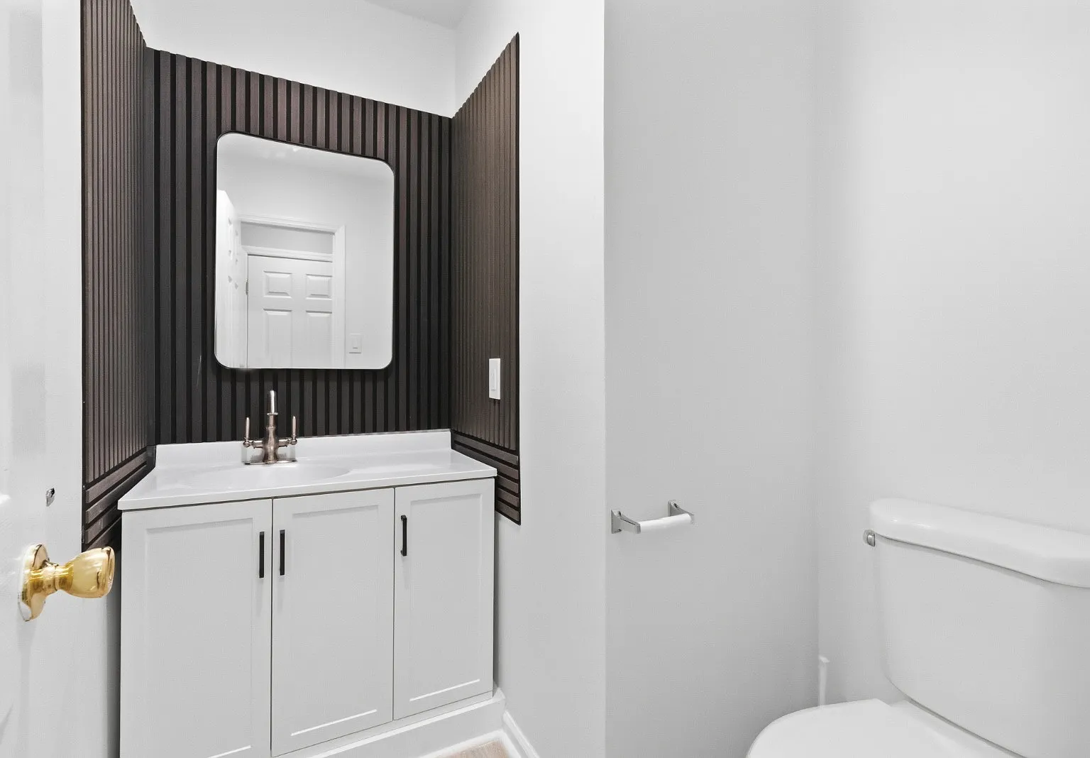 3 bed, 1.5 bath, 1460 sqft, $2,300 — Photo 3
