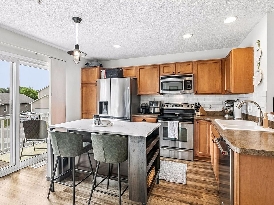 1st image of 3117 Clover Ridge Dr