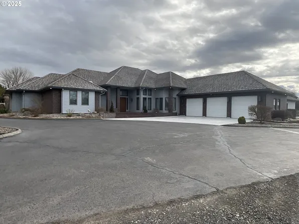 240 McKinney Ave, Hermiston, OR 97838