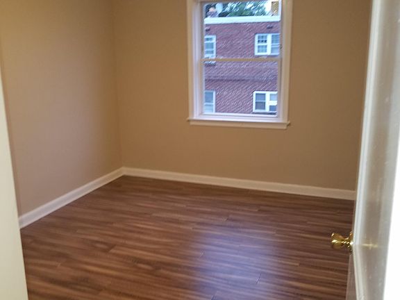 Upstairs bedroom 3