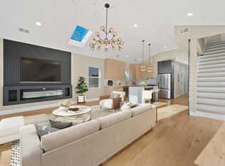 32 Zabriskie St #2, Jersey City, NJ 07307