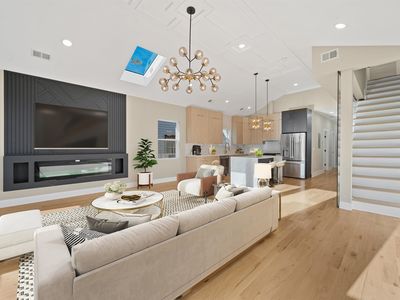 32 Zabriskie St #2, Jersey City, NJ, 07307