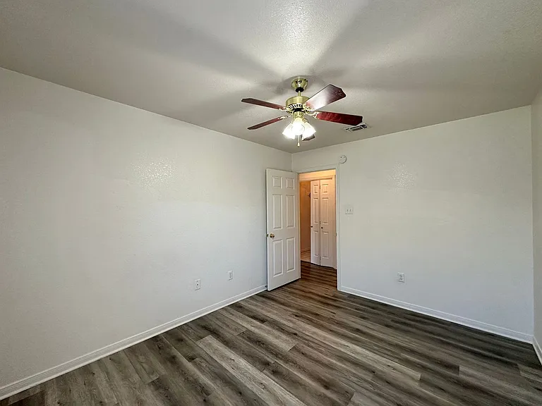 3105 Dannen Court — Photo 23