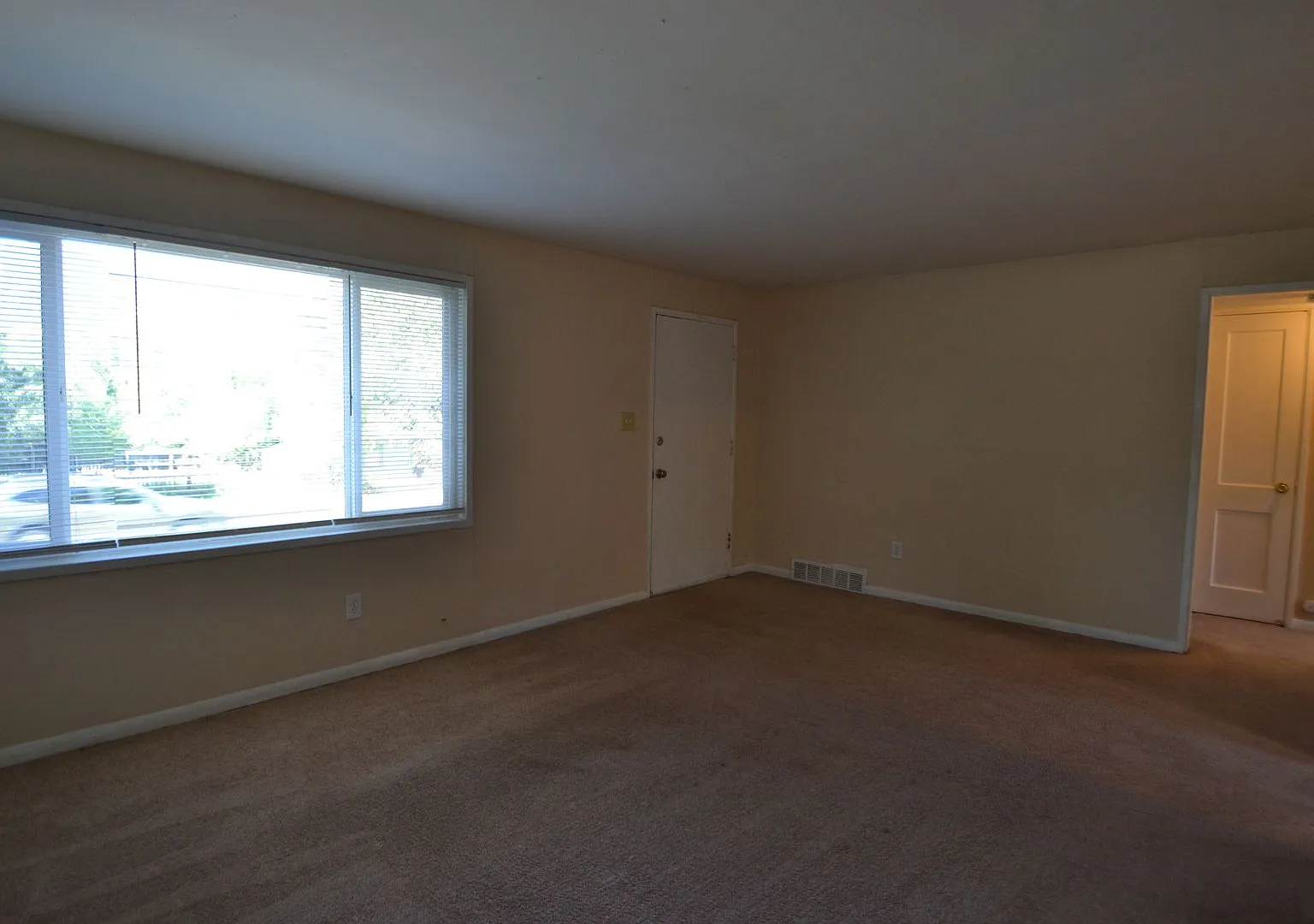 2824-2830 Uintah Street — Photo 3