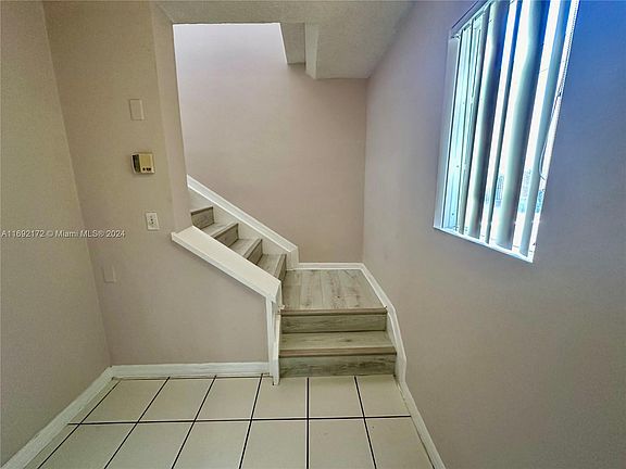3rd image of 2941 NE 185th St APT 1301