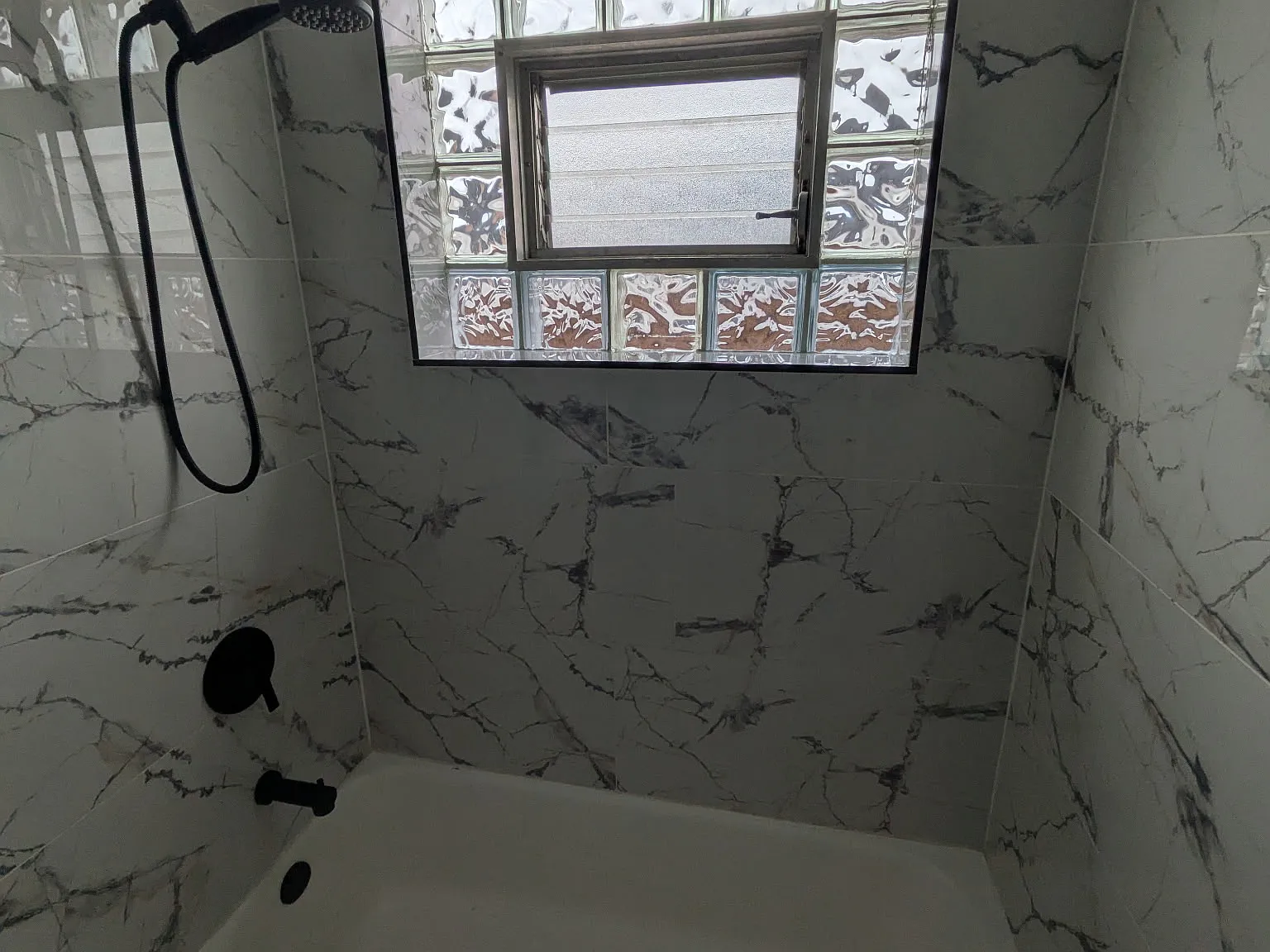 2 bed, 900 sqft, $2,150 — Photo 3