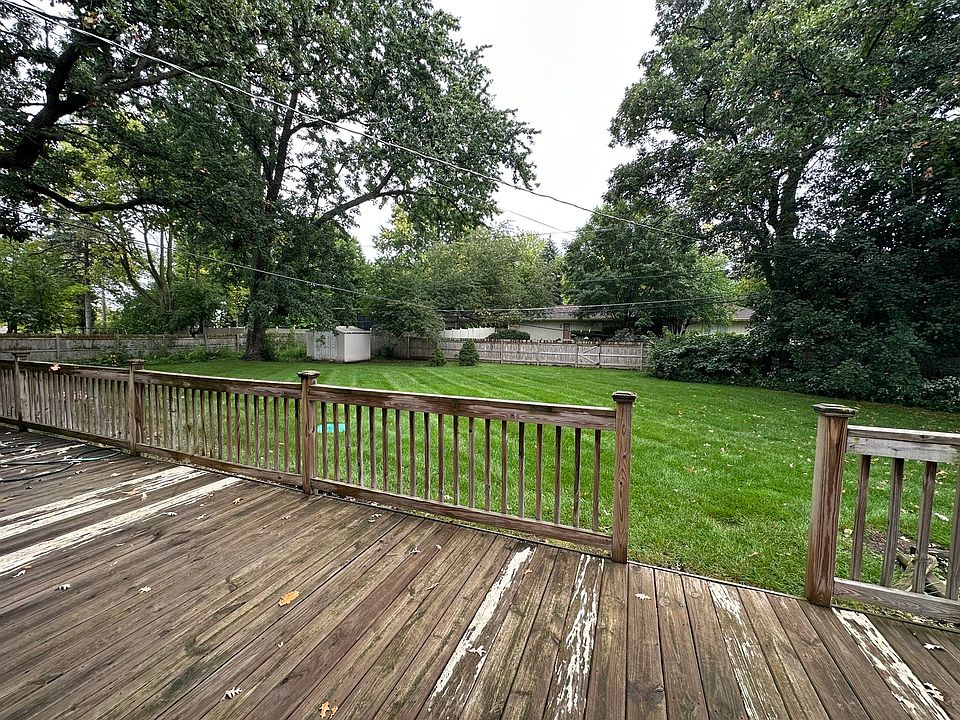 2nd image of 712 Timberline Dr
