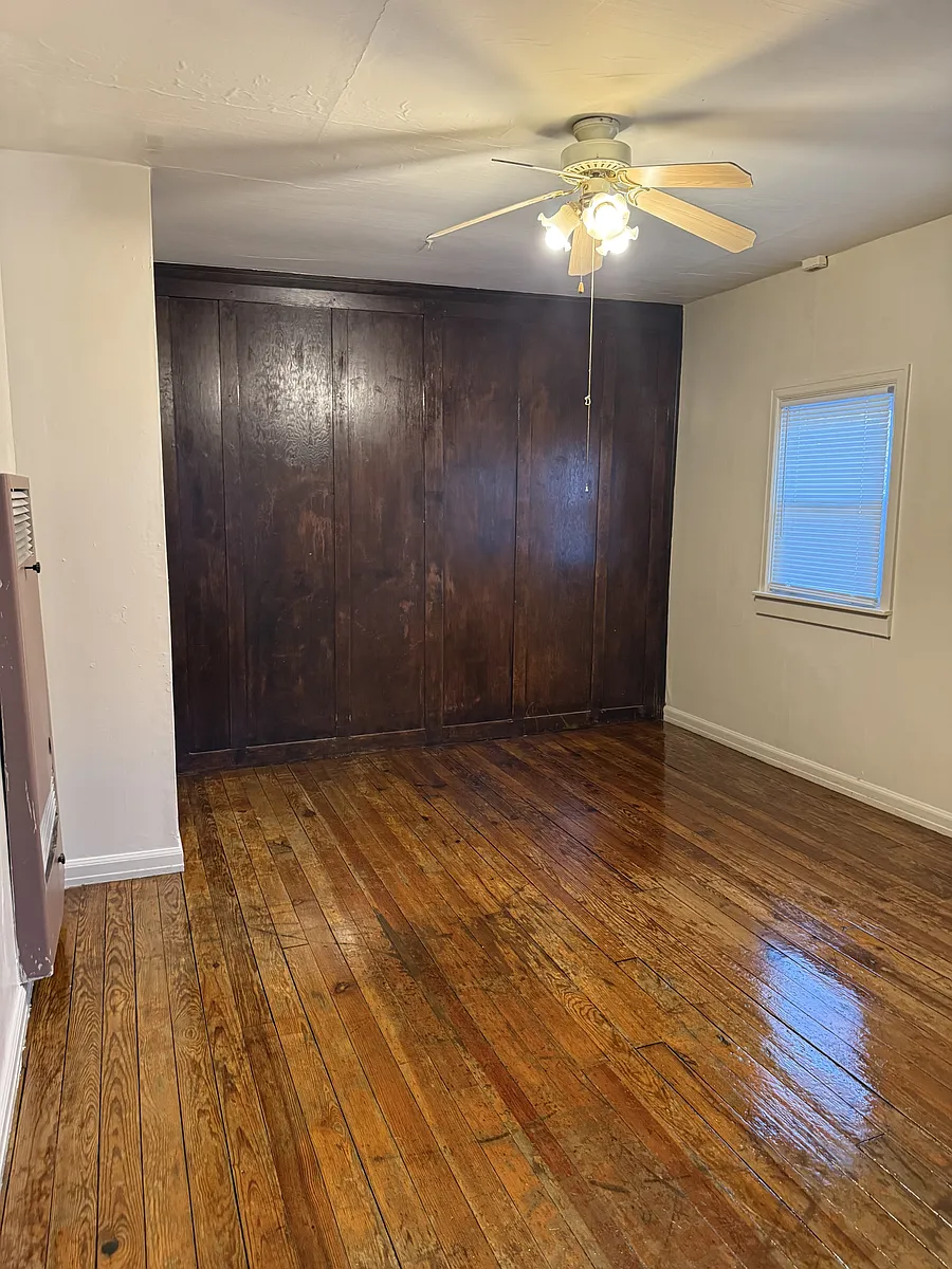 Living Room - 200 East Joy - 3