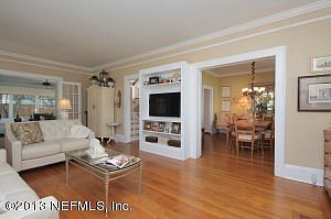 4th image of 1456 Avondale Ave