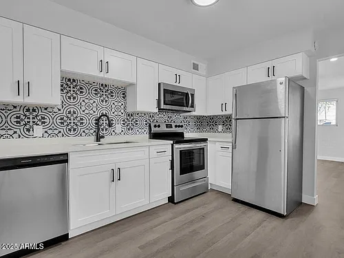 3118 N 39th St Photo 1