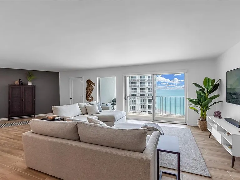 2301 Gulf Of Mexico Dr #102N — Photo 25