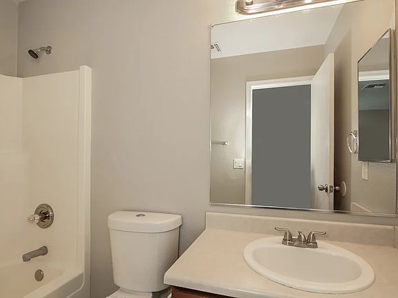 3rd image of 11350 W Flores Dr