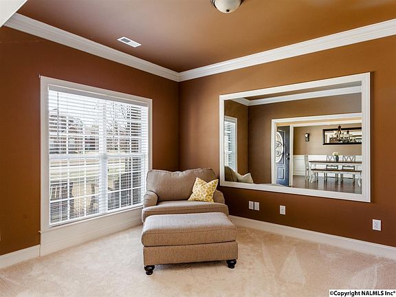 5th image of 162 Rainbow Glen Cir