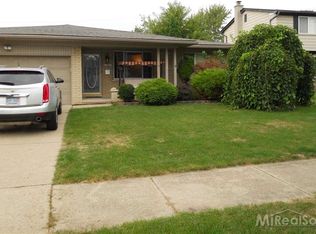 36875 Kyro Ct, Sterling Heights, MI 48310