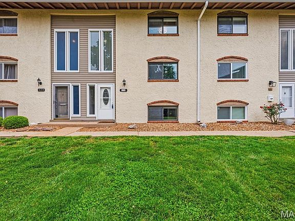 2nd image of 130 Carmel Woods Dr