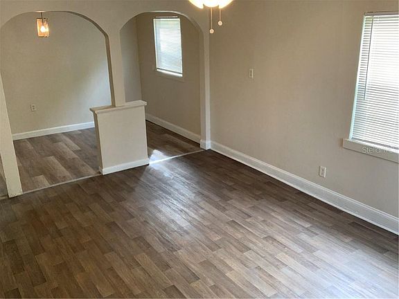 3rd image of 326 Jewell St