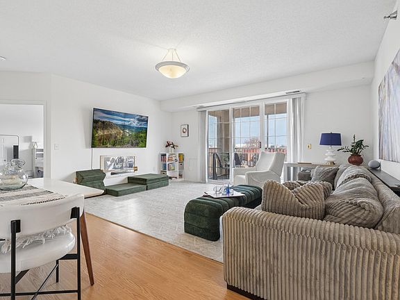 5th image of 6640 Lyndale Ave S APT 408