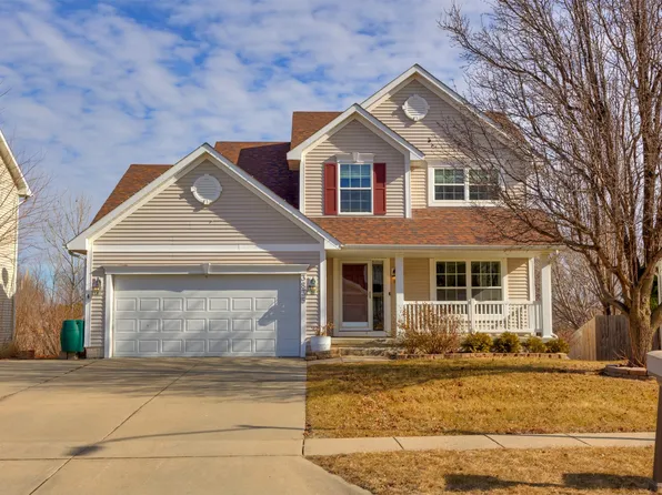 3835 122nd St, Urbandale, IA 50323