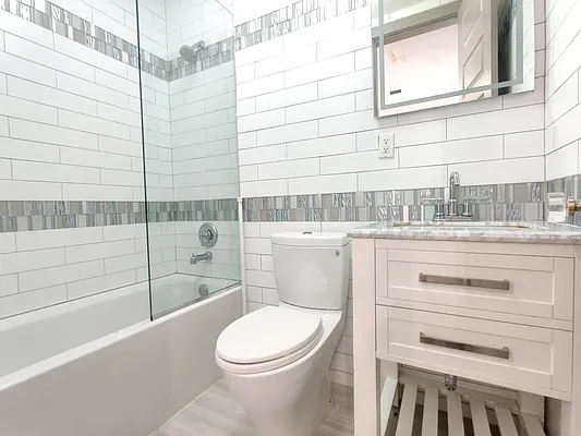 Rented by Signature Property Realty | media 3