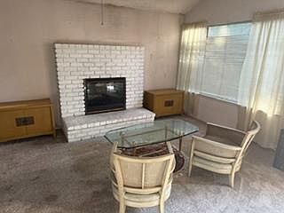 3rd image of 5324 N Vernal Ave