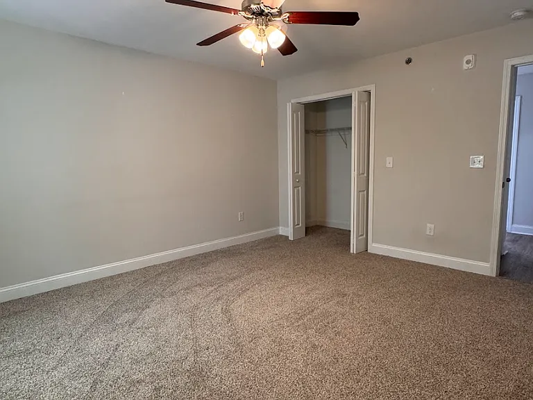 200 Walnut Hill Dr #D — Photo 3